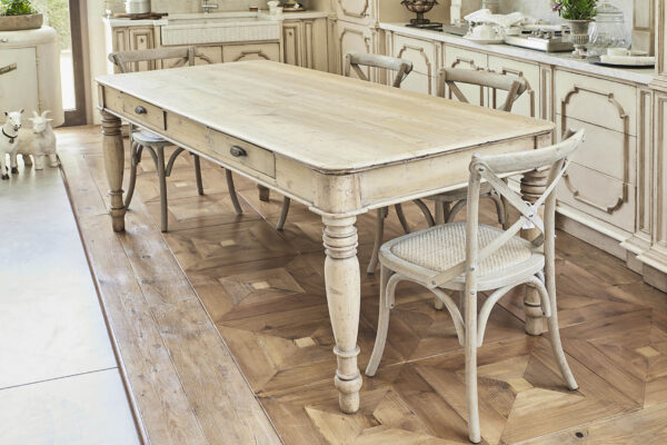Romagna style table